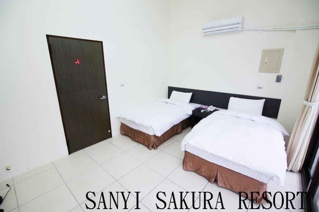 Sanyi Sakura Resort Extérieur photo